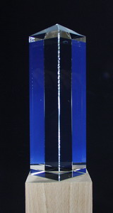 Obelisk aus Glas 60x60x220mm