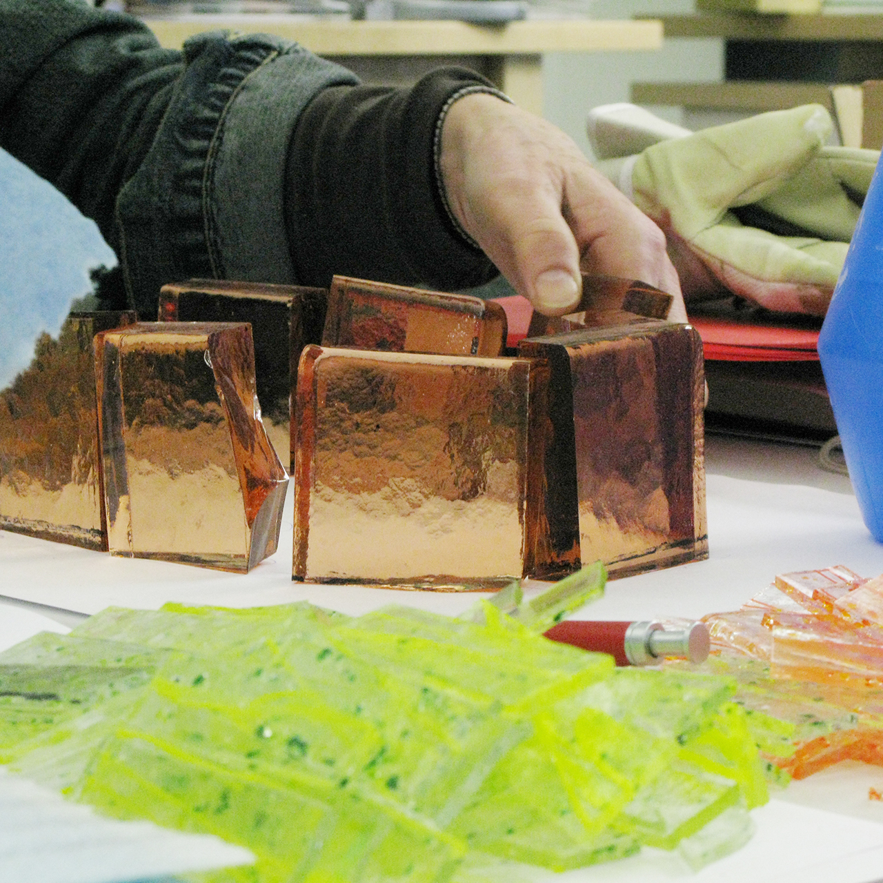 SEMINAR Michael Behrens: Kiln Casting Technik für dicke Glasobjekte